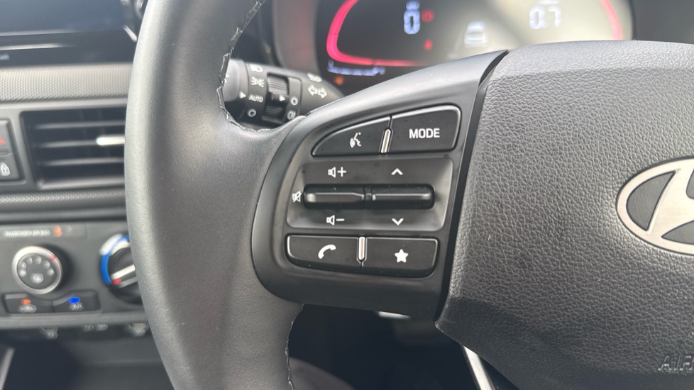 Hyundai i10 1.0 [63] Advance 5dr Auto [Nav] Petrol Hatchback - Image 31