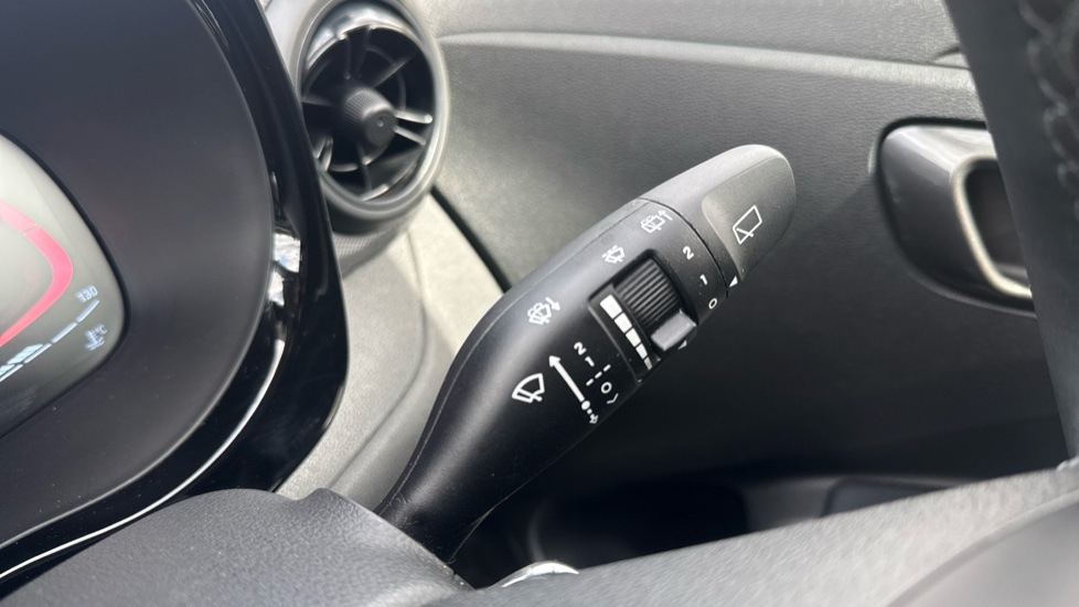 Hyundai i10 1.0 [63] Advance 5dr Auto [Nav] Petrol Hatchback - Image 33