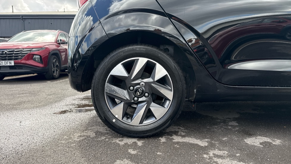 Hyundai i10 1.0 [63] Advance 5dr Auto [Nav] Petrol Hatchback - Image 7