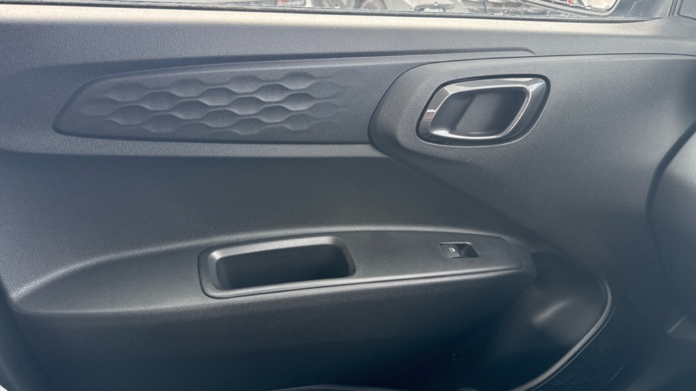 Hyundai i10 1.0 [63] Advance 5dr Auto [Nav] Petrol Hatchback - Image 22