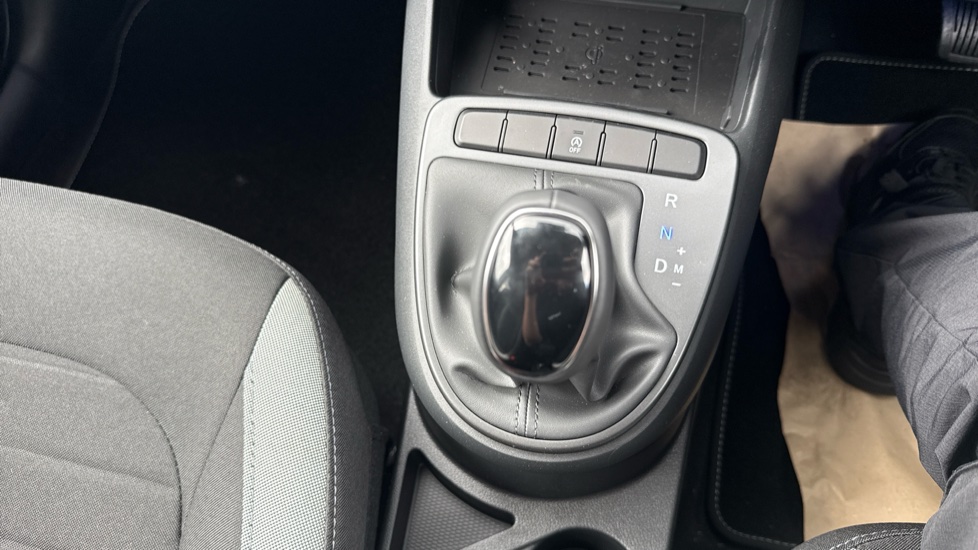Hyundai i10 1.0 [63] Advance 5dr Auto [Nav] Petrol Hatchback - Image 27