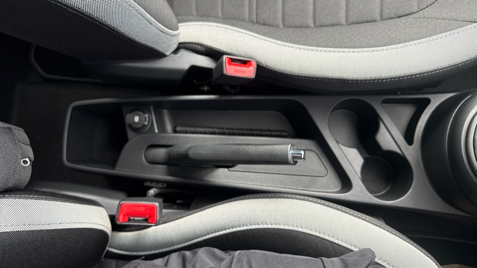 Hyundai i10 1.0 [63] Advance 5dr Auto [Nav] Petrol Hatchback - Image 28