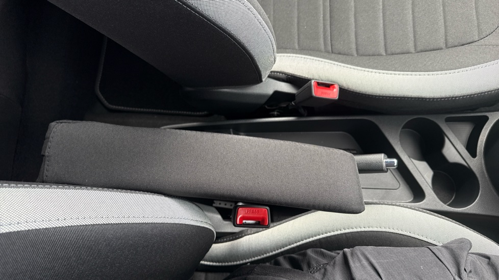 Hyundai i10 1.0 [63] Advance 5dr Auto [Nav] Petrol Hatchback - Image 29