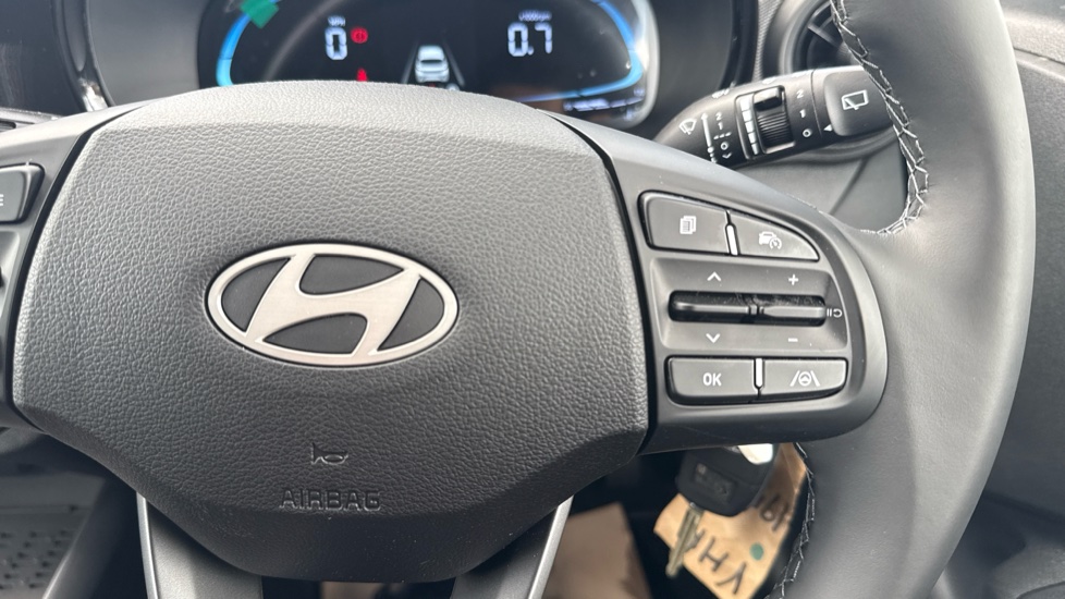 Hyundai i10 1.0 [63] Advance 5dr Auto [Nav] Petrol Hatchback - Image 31