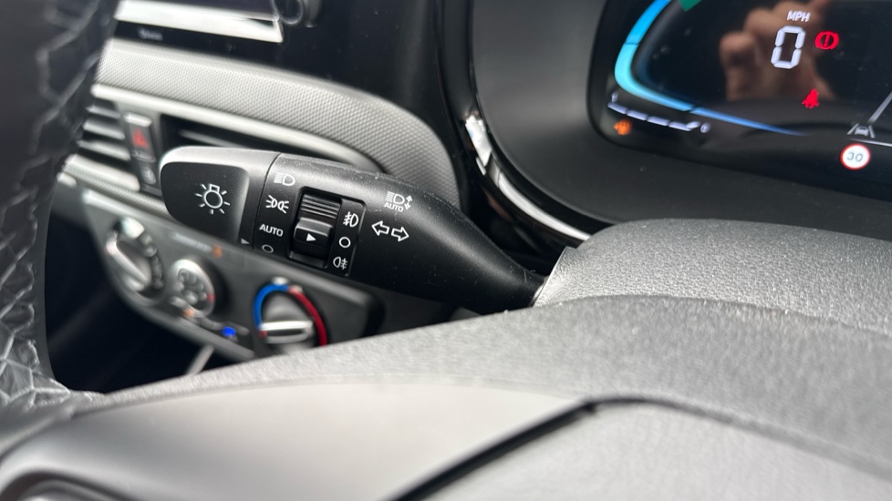 Hyundai i10 1.0 [63] Advance 5dr Auto [Nav] Petrol Hatchback - Image 33