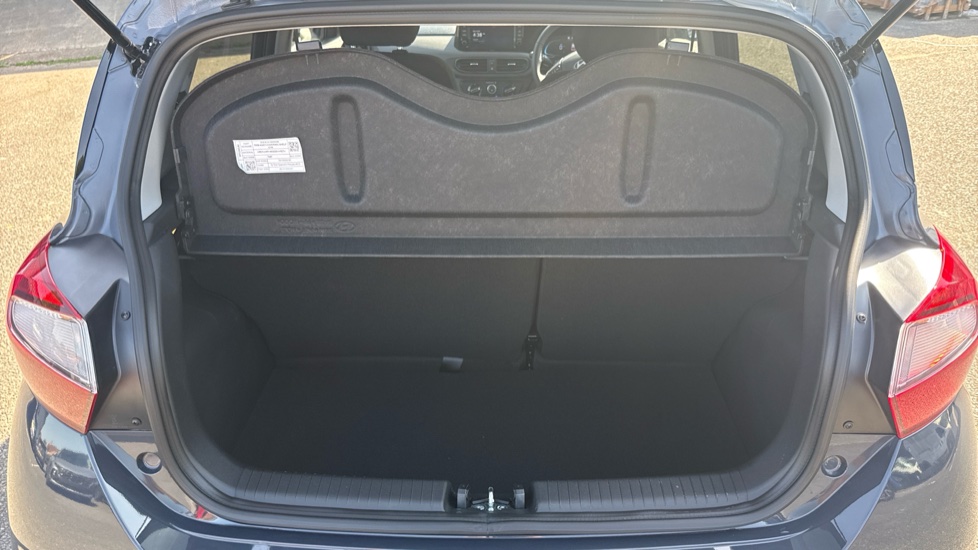 Hyundai i10 1.0 [63] Advance 5dr Auto [Nav] Petrol Hatchback - Image 4