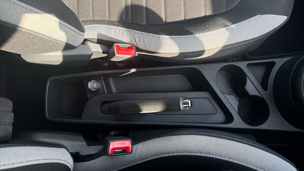 Hyundai i10 1.0 [63] Advance 5dr Auto [Nav] Petrol Hatchback - Image 25