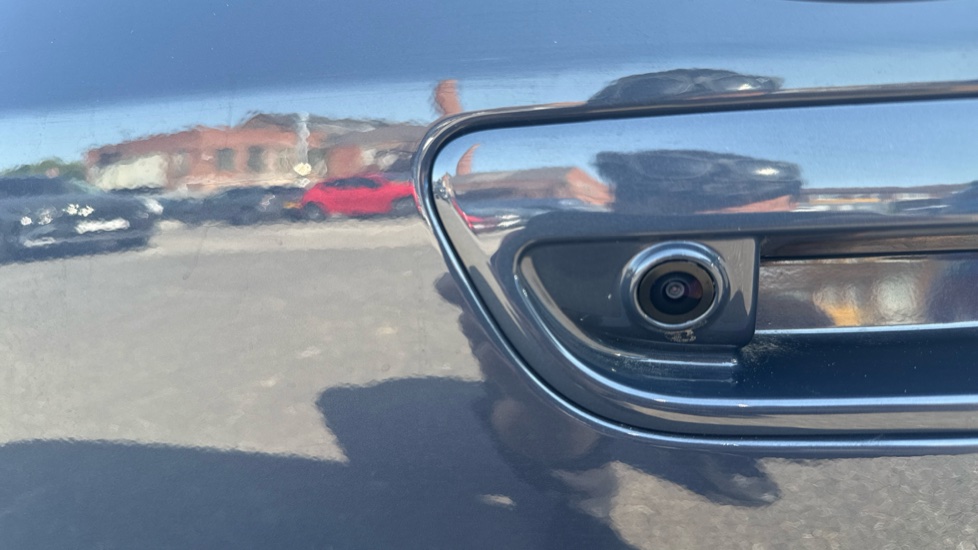 Hyundai i10 1.0 [63] Advance 5dr Auto [Nav] Petrol Hatchback - Image 37