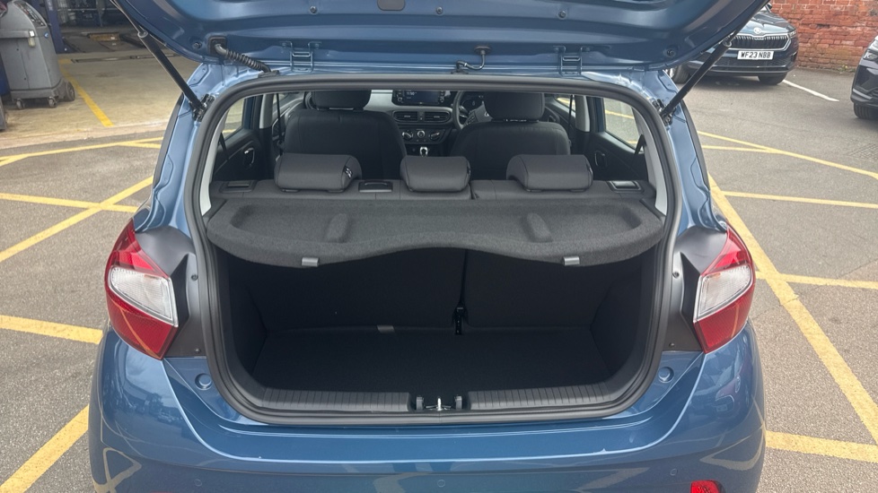 Hyundai i10 1.0 [63] Advance 5dr Auto [Nav] Petrol Hatchback - Image 4