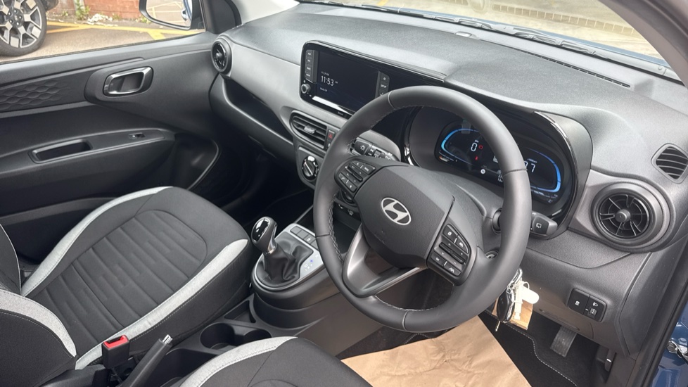 Hyundai i10 1.0 [63] Advance 5dr Auto [Nav] Petrol Hatchback - Image 11