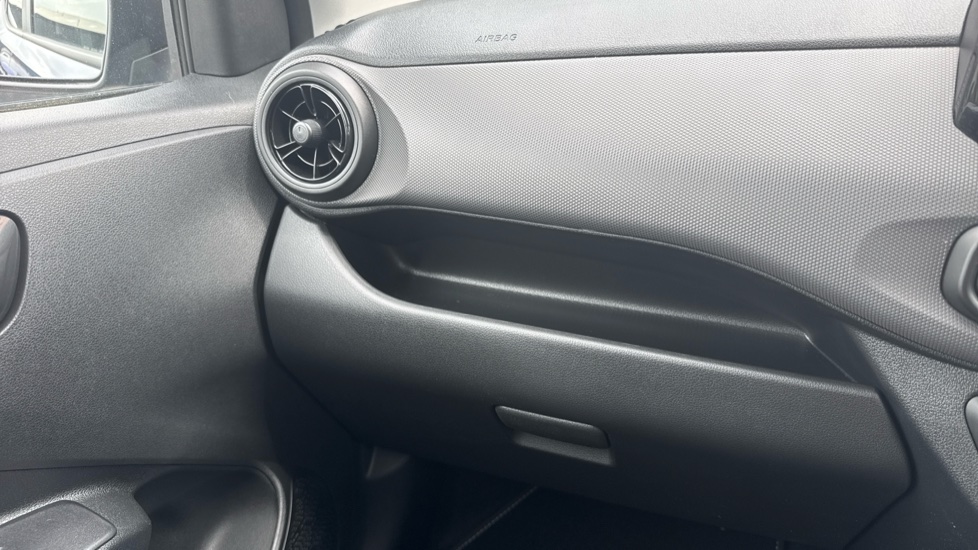 Hyundai i10 1.0 [63] Advance 5dr Auto [Nav] Petrol Hatchback - Image 22