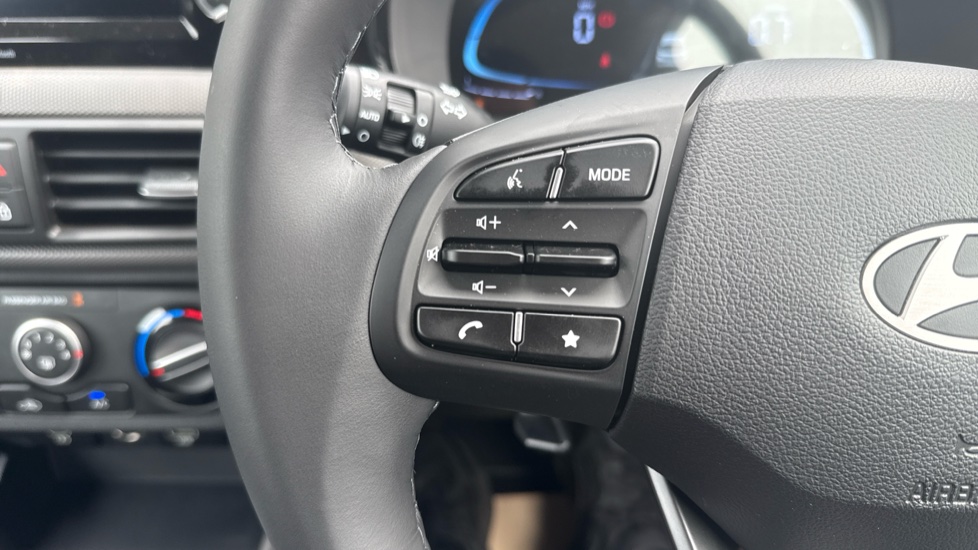 Hyundai i10 1.0 [63] Advance 5dr Auto [Nav] Petrol Hatchback - Image 29