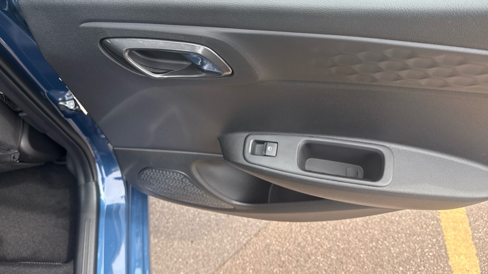Hyundai i10 1.0 [63] Advance 5dr Auto [Nav] Petrol Hatchback - Image 36