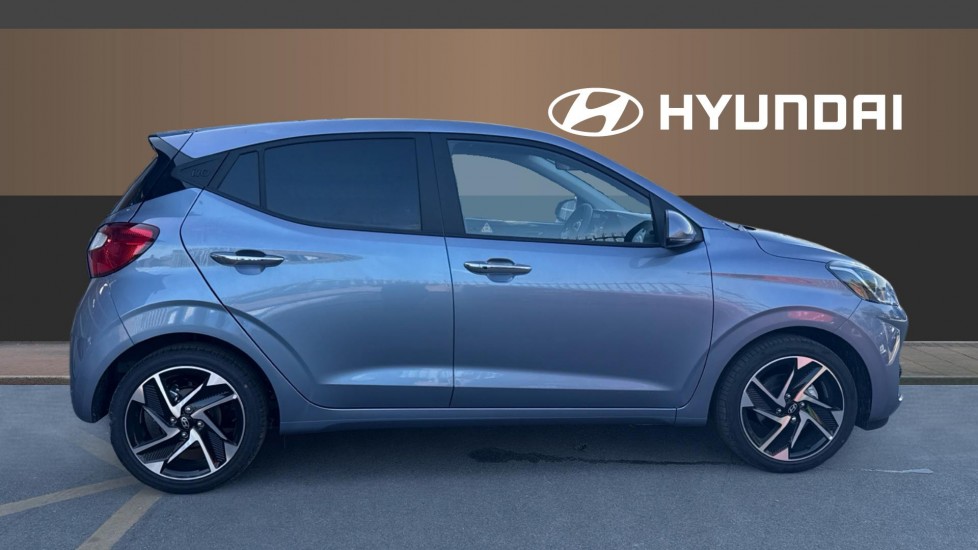 Hyundai i10 1.2 [79] Premium 5dr Auto [Nav] Petrol Hatchback - Image 5