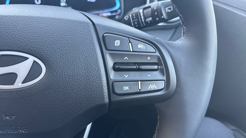 Hyundai i10 1.2 [79] Premium 5dr Auto [Nav] Petrol Hatchback - Image 32