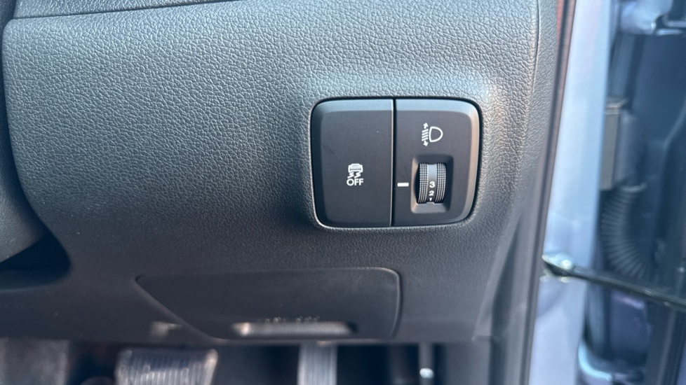 Hyundai i10 1.2 [79] Premium 5dr Auto [Nav] Petrol Hatchback - Image 34