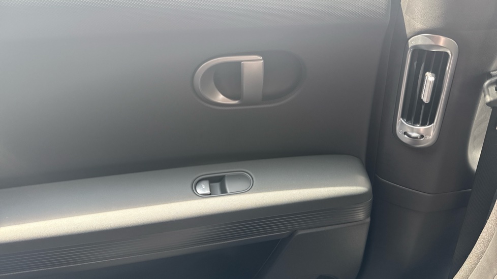 Hyundai IONIQ 5 125kW Advance 63 kWh 5dr Auto Electric Hatchback - Image 38