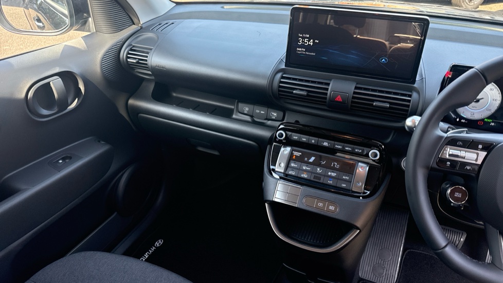 Hyundai INSTER 85kW 01 49kWh 5dr Auto Electric Hatchback - Image 14