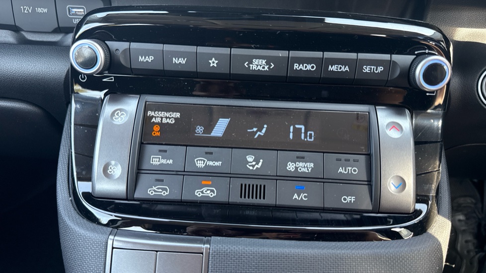 Hyundai INSTER 85kW 01 49kWh 5dr Auto Electric Hatchback - Image 30
