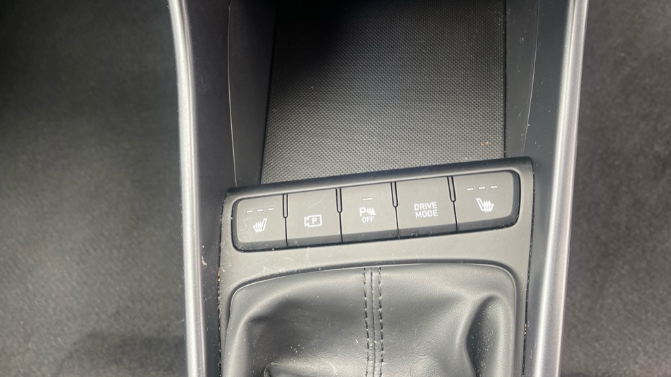 Hyundai i20 1.0T GDi 48V MHD Premium 5dr Petrol Hatchback - Image 38