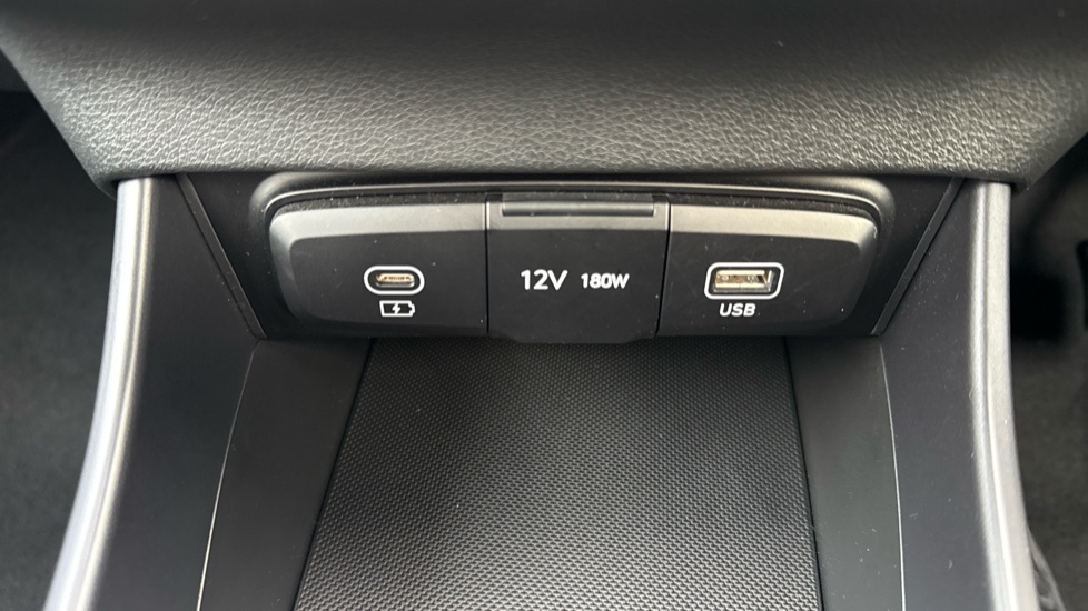Hyundai i20 1.0T GDi Advance 5dr DCT Petrol Hatchback - Image 28
