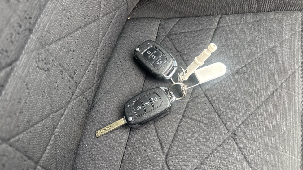 Hyundai BAYON 1.0 TGDi 48V MHEV SE Connect 5dr Petrol Hatchback - Image 20