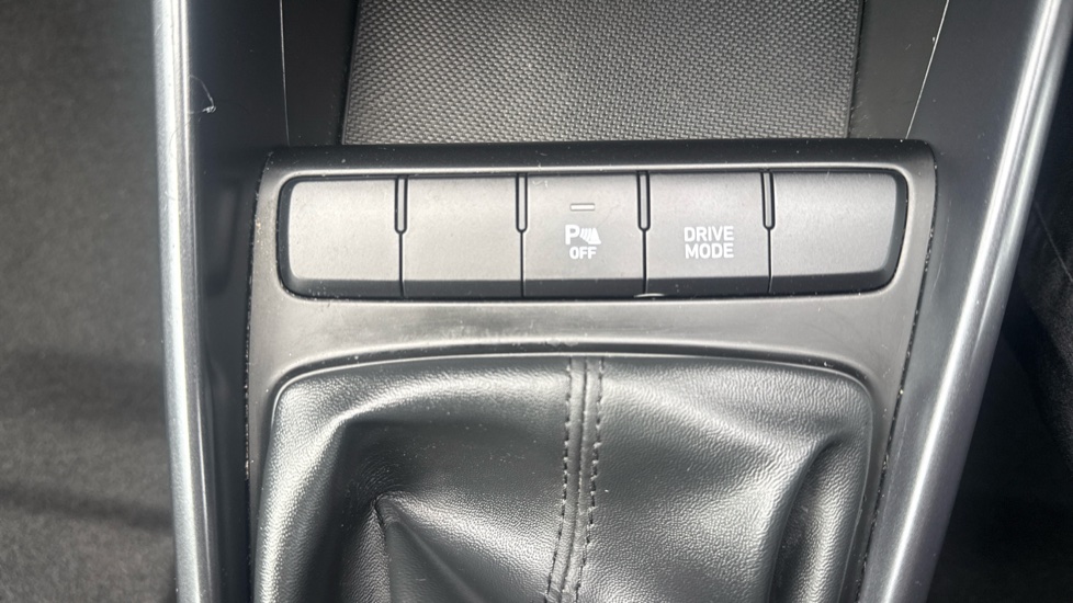 Hyundai BAYON 1.0 TGDi 48V MHEV SE Connect 5dr Petrol Hatchback - Image 29