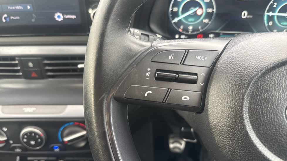 Hyundai BAYON 1.0 TGDi 48V MHEV SE Connect 5dr Petrol Hatchback - Image 33