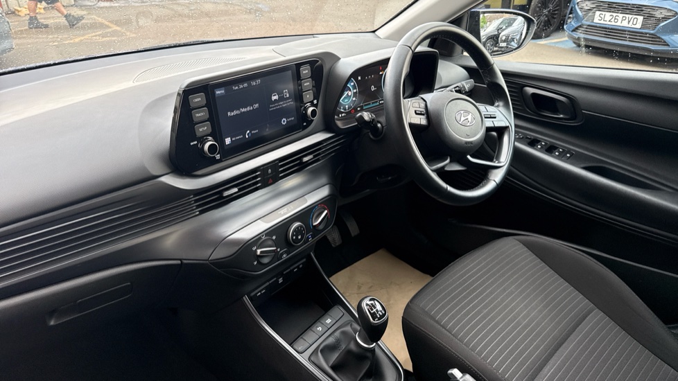 Hyundai i20 1.0T GDi 48V MHD SE Connect 5dr Petrol Hatchback - Image 9