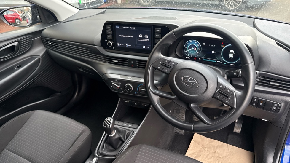Hyundai i20 1.0T GDi 48V MHD SE Connect 5dr Petrol Hatchback - Image 11