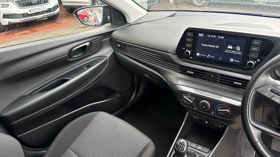 Hyundai i20 1.0T GDi 48V MHD SE Connect 5dr Petrol Hatchback - Image 14