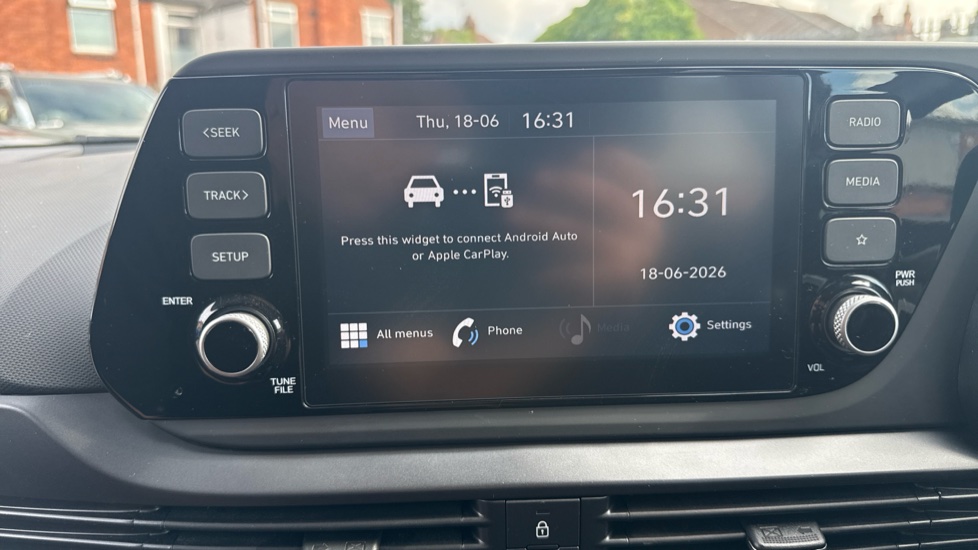 Hyundai BAYON 1.0 TGDi 48V MHEV SE Connect 5dr DCT Petrol Hatchback - Image 12