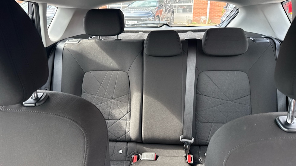 Hyundai BAYON 1.0 TGDi 48V MHEV SE Connect 5dr DCT Petrol Hatchback - Image 15