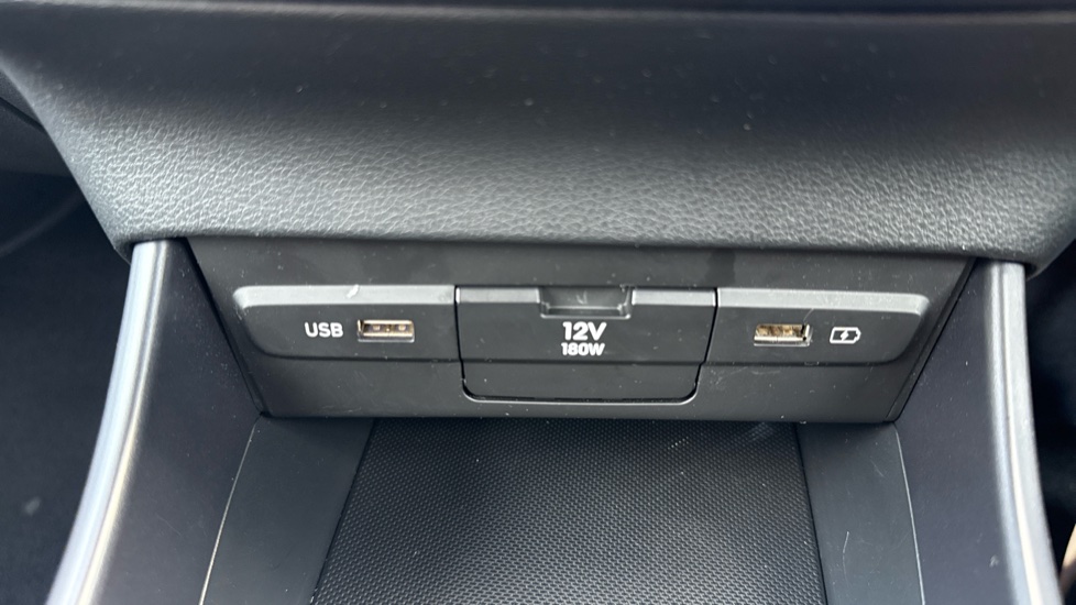 Hyundai BAYON 1.0 TGDi 48V MHEV SE Connect 5dr DCT Petrol Hatchback - Image 26