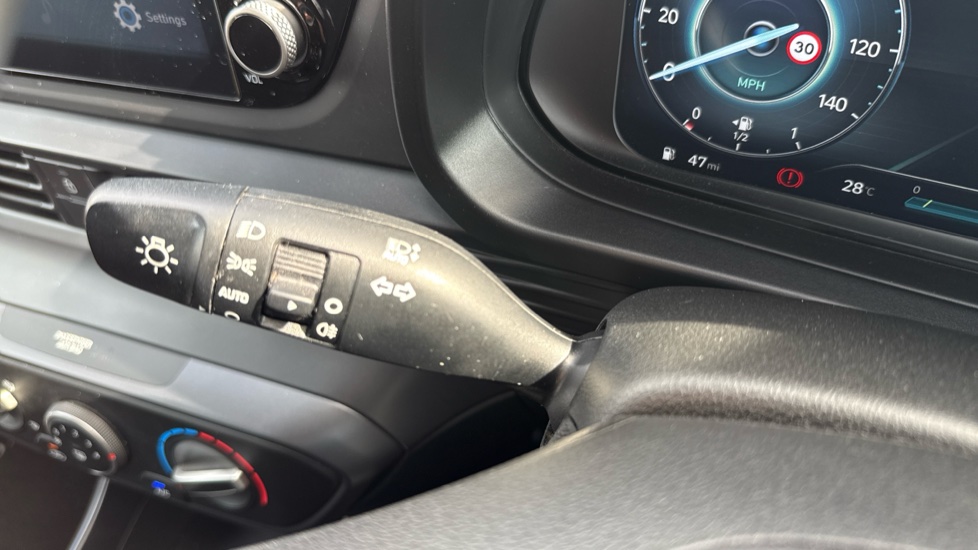 Hyundai BAYON 1.0 TGDi 48V MHEV SE Connect 5dr DCT Petrol Hatchback - Image 33