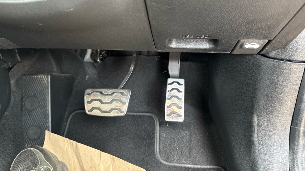 Hyundai BAYON 1.0 TGDi 48V MHEV SE Connect 5dr DCT Petrol Hatchback - Image 36