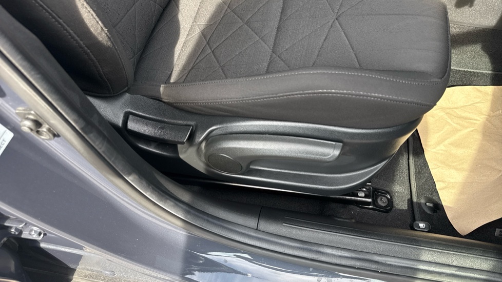 Hyundai BAYON 1.0 TGDi 48V MHEV SE Connect 5dr DCT Petrol Hatchback - Image 37