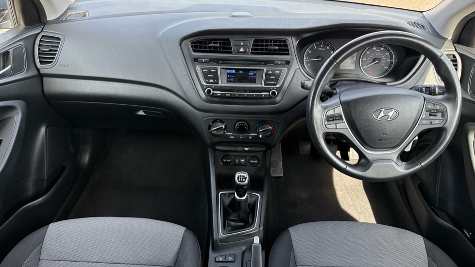 Hyundai i20 1.2 Blue Drive SE 3dr Petrol Hatchback - Image 10