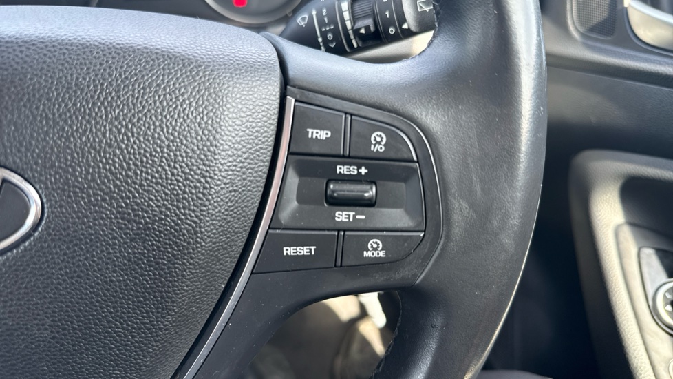 Hyundai i20 1.2 Blue Drive SE 3dr Petrol Hatchback - Image 33