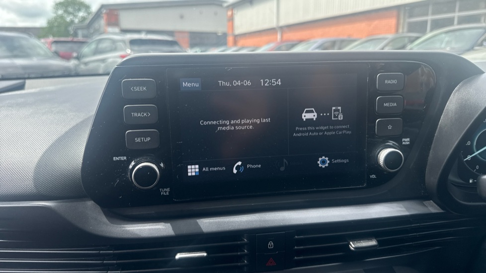 Hyundai BAYON 1.0 TGDi 48V MHEV SE Connect 5dr DCT Petrol Hatchback - Image 12