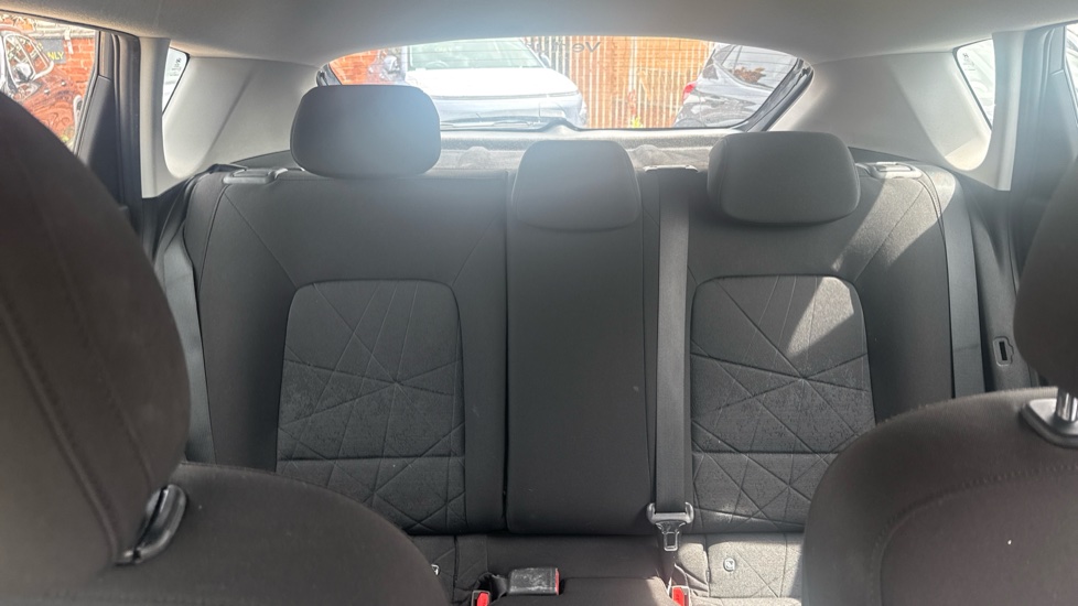 Hyundai BAYON 1.0 TGDi 48V MHEV SE Connect 5dr DCT Petrol Hatchback - Image 15
