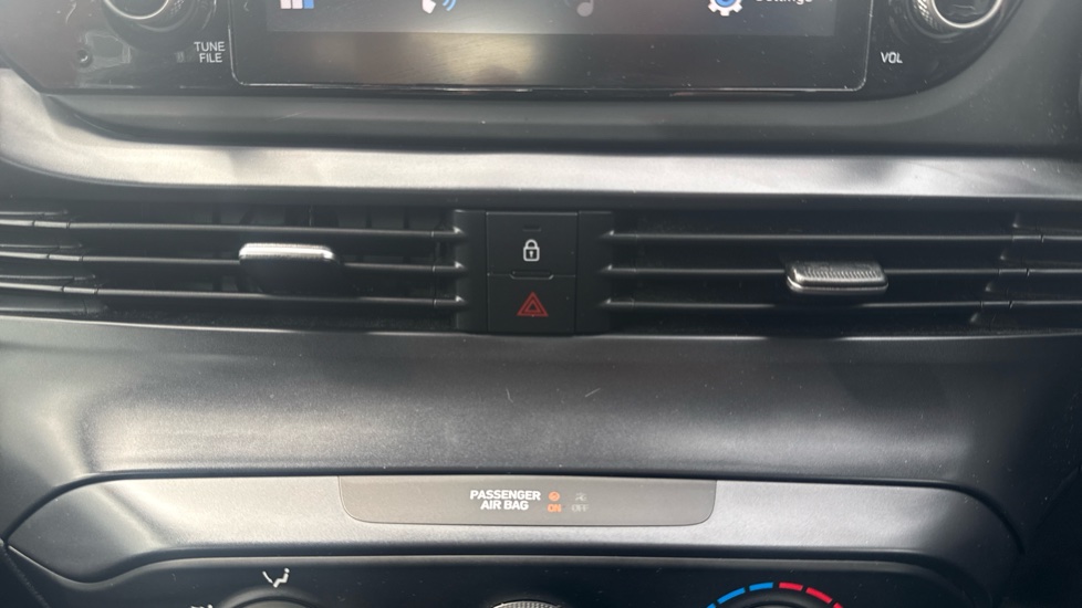 Hyundai BAYON 1.0 TGDi 48V MHEV SE Connect 5dr DCT Petrol Hatchback - Image 24