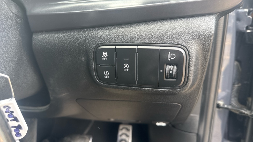 Hyundai BAYON 1.0 TGDi 48V MHEV SE Connect 5dr DCT Petrol Hatchback - Image 33