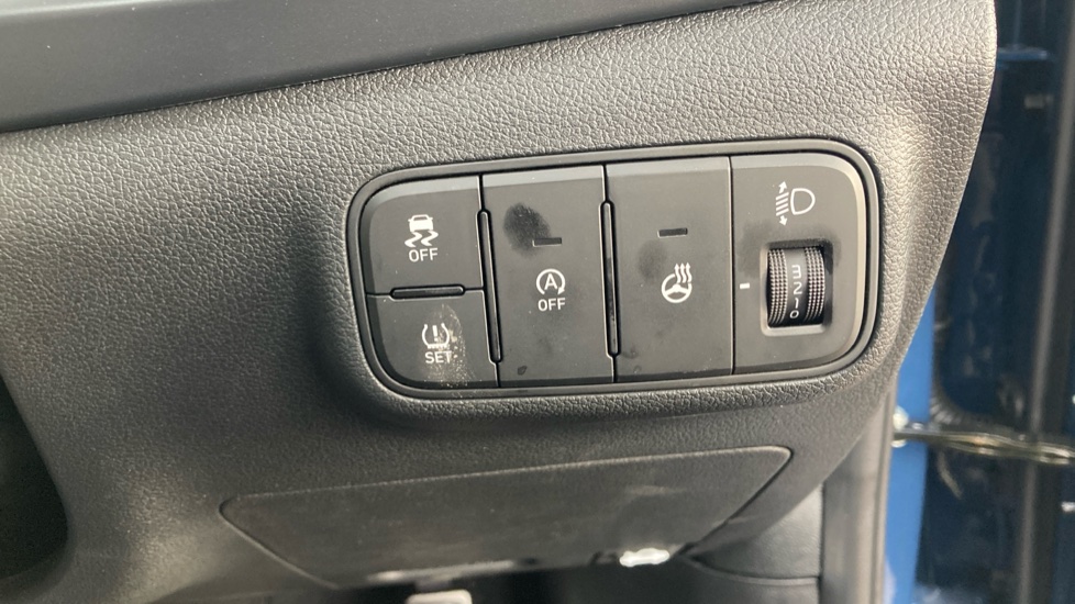 Hyundai BAYON 1.0 TGDi [90] Tech Line 5dr DCT Petrol Hatchback - Image 30