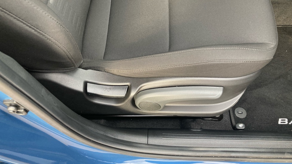 Hyundai BAYON 1.0 TGDi [90] Tech Line 5dr DCT Petrol Hatchback - Image 32