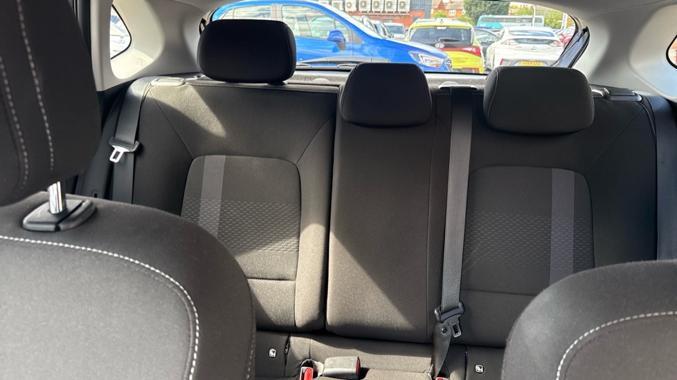 Hyundai i20 1.0T GDi 90 Tech Line 5dr Petrol Hatchback - Image 15