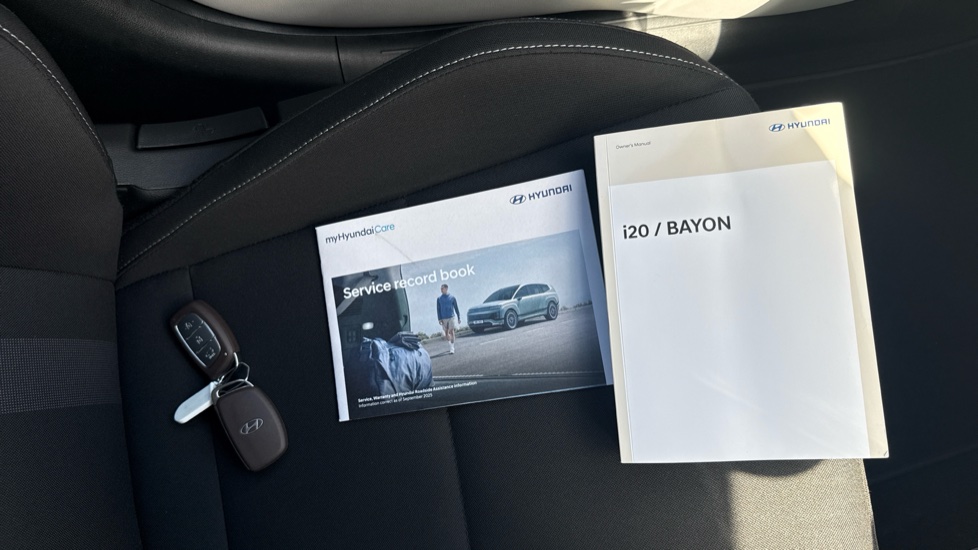 Hyundai i20 1.0T GDi 90 Tech Line 5dr Petrol Hatchback - Image 19