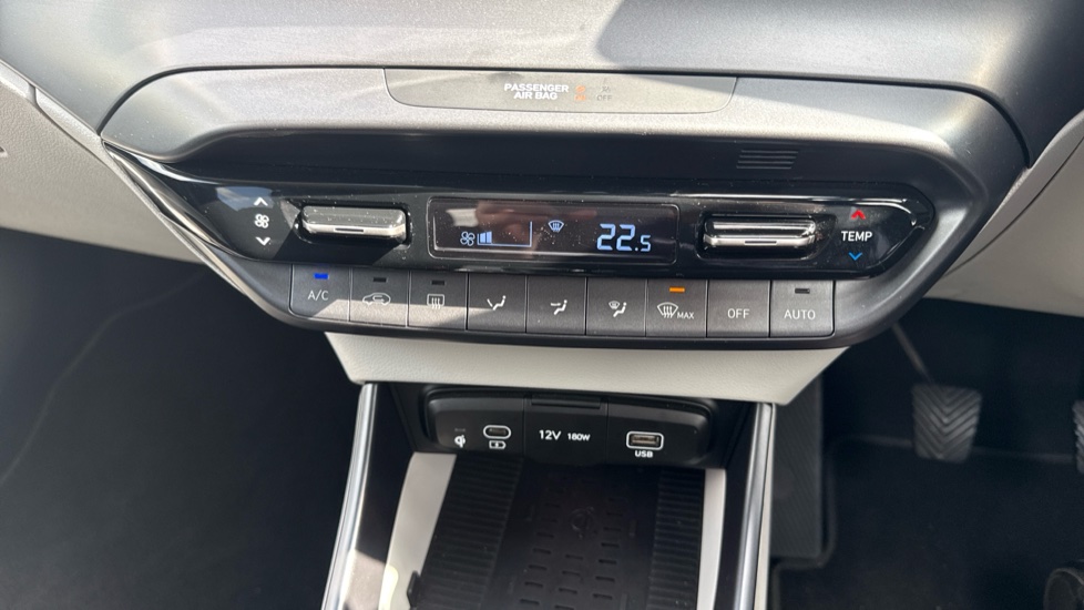 Hyundai i20 1.0T GDi 90 Tech Line 5dr Petrol Hatchback - Image 25