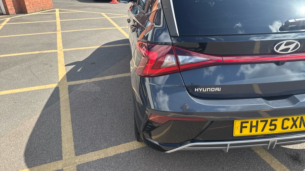 Hyundai i20 1.0T GDi 90 Tech Line 5dr Petrol Hatchback - Image 43