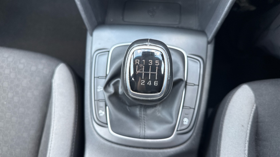 Hyundai KONA 1.0T GDi Blue Drive Premium 5dr Petrol Hatchback - Image 29